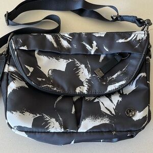 Lululemon Festival Bag